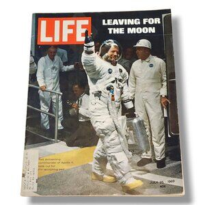 Life Magazine July 25 1969 Apollo 11 Leaving for the Moon Neil Armstrong  Issue